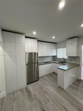 $2,175 | 551 Southwest 57th Avenue, Unit 2, Miami, FL 33144