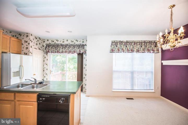 8359 Regal Oak Court Springfield, VA 22152 - Photo 12 of 38