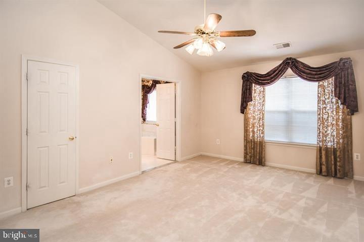 8359 Regal Oak Court Springfield, VA 22152 - Photo 16 of 38