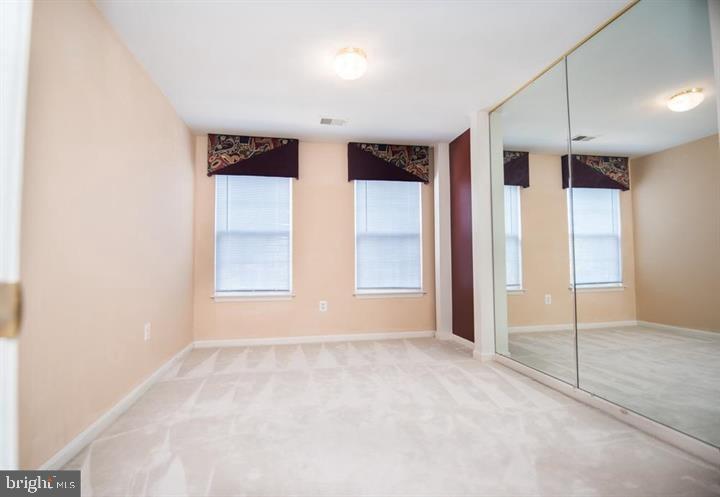 8359 Regal Oak Court Springfield, VA 22152 - Photo 19 of 38