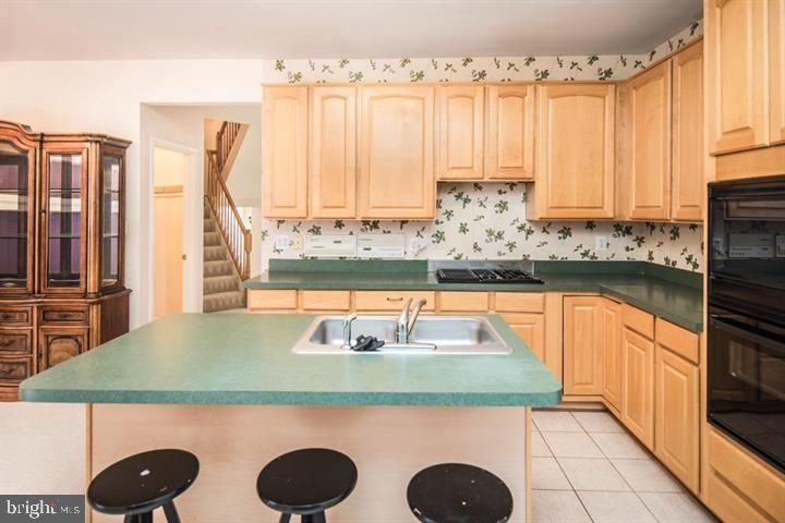8359 Regal Oak Court Springfield, VA 22152 - Photo 10 of 38