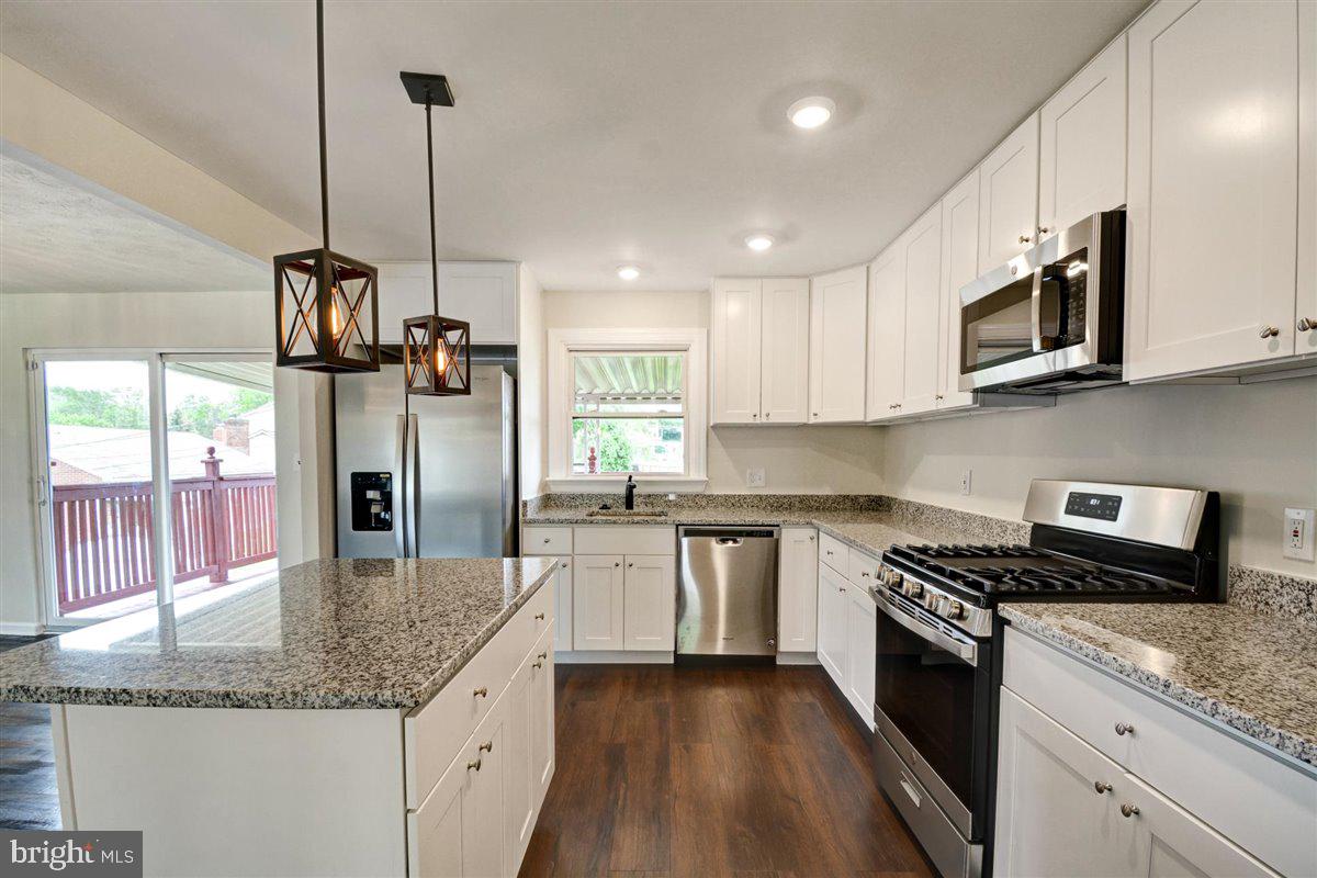6315 Magdolena Road Baltimore, MD 21237 - Photo 11 of 39