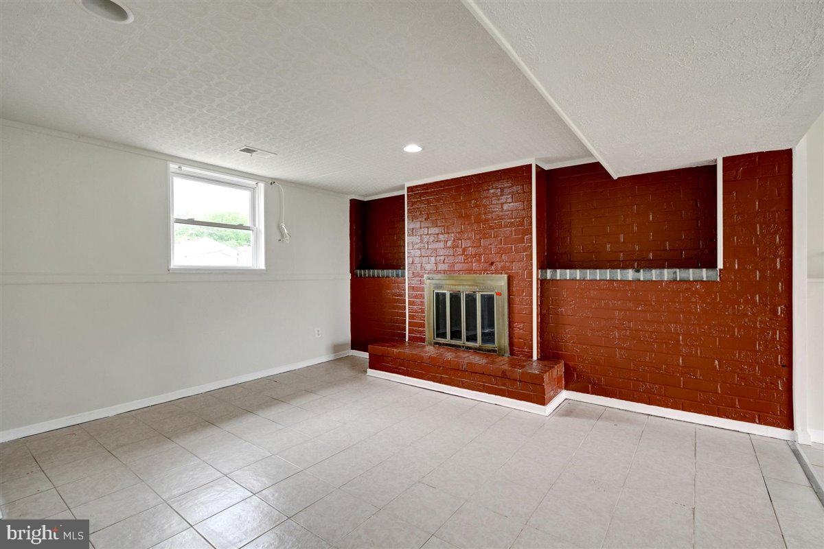 6315 Magdolena Road Baltimore, MD 21237 - Photo 27 of 39