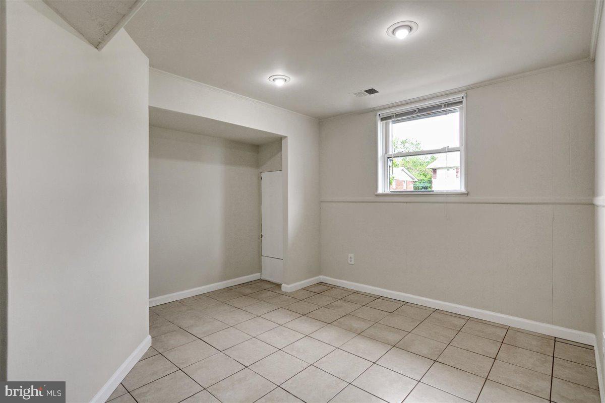 6315 Magdolena Road Baltimore, MD 21237 - Photo 30 of 39