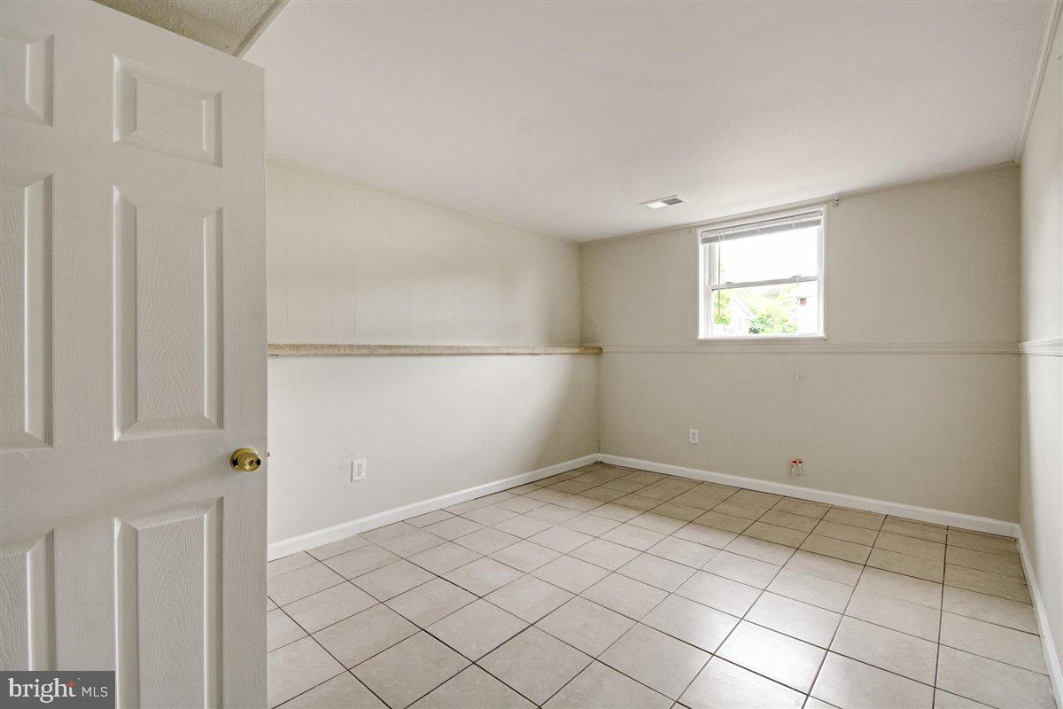 6315 Magdolena Road Baltimore, MD 21237 - Photo 34 of 39