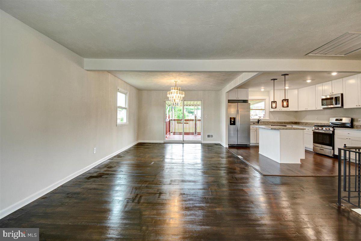 6315 Magdolena Road Baltimore, MD 21237 - Photo 7 of 39
