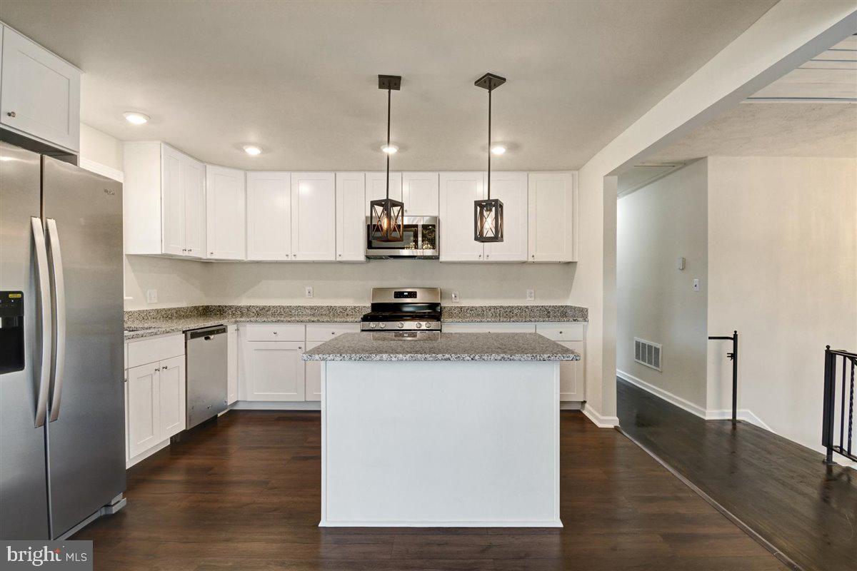 6315 Magdolena Road Baltimore, MD 21237 - Photo 10 of 39