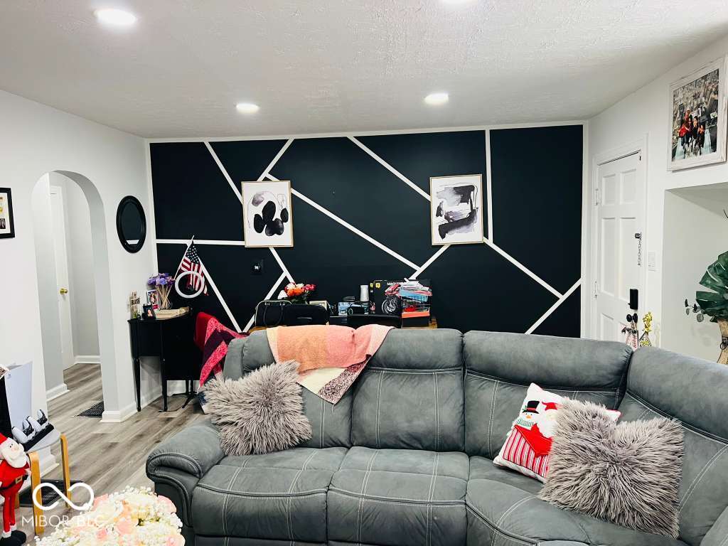 6312 Jackson Street Indianapolis, IN 46241 - Photo 3 of 25