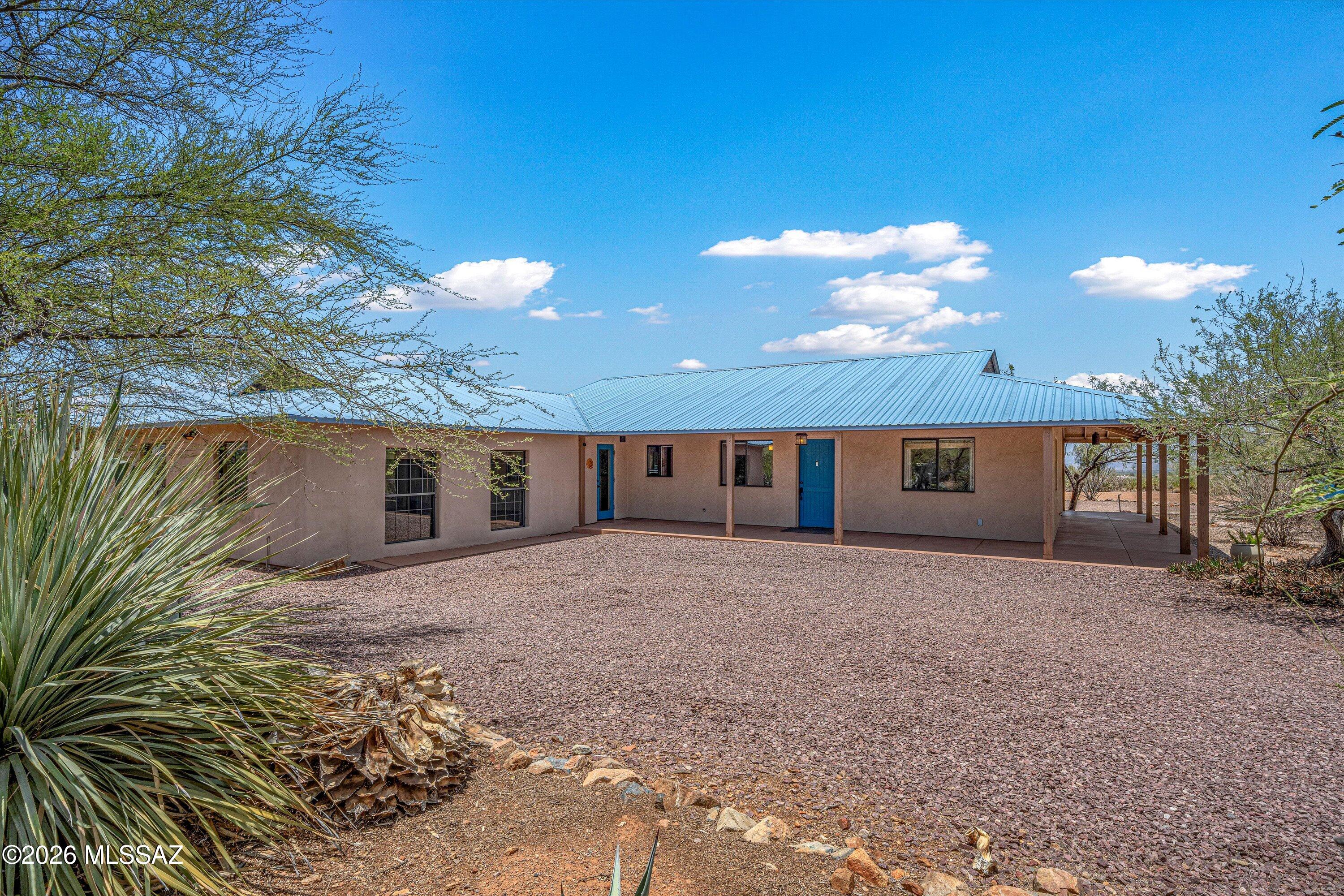 2701 East Sahuarita Road Vail, AZ 85641 - Photo 2 of 50 06-130944412