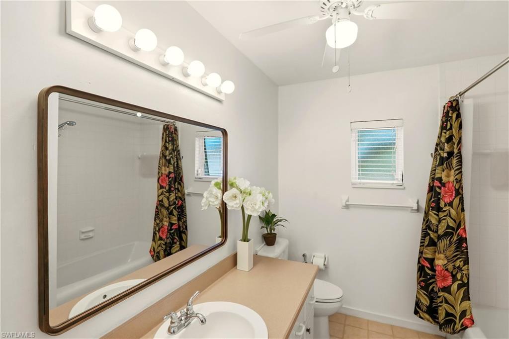 215 Cypress Way East, Unit E3 Naples, FL 34110 - Photo 25 of 48