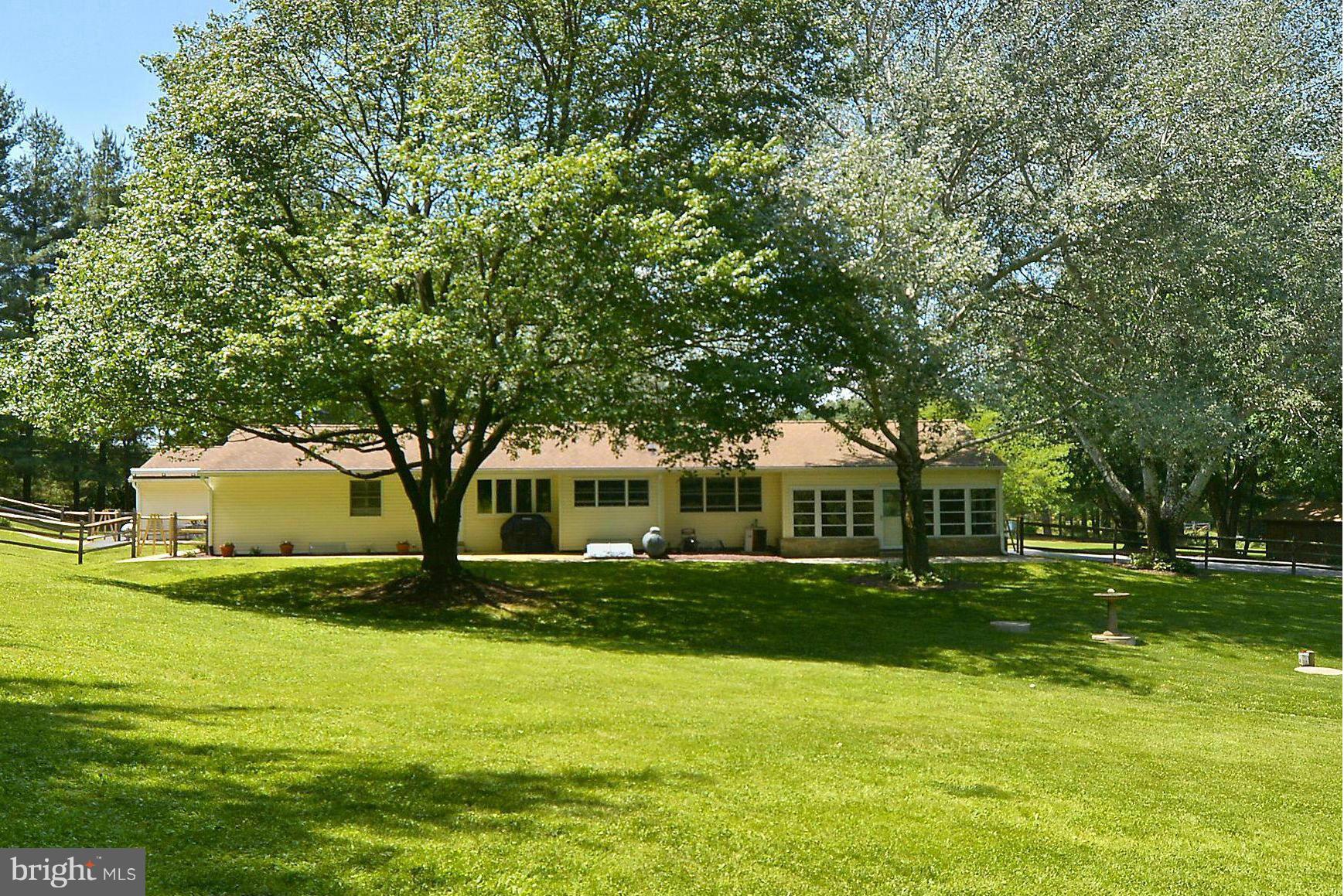 16441 Jm Pearce Road Monkton, MD 21111 - Photo 7 of 29 Huge Yard Overlooking Monkton Countryside