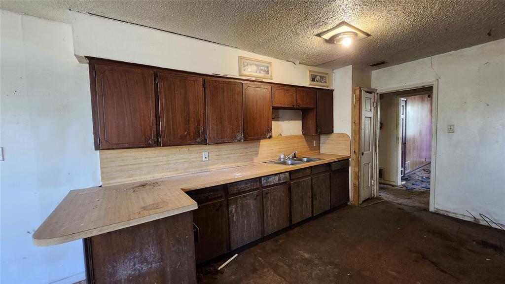 2518 Laney Road Denton, TX 76208 - Photo 7 of 20