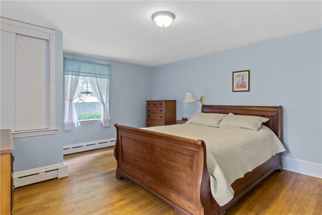 17 Rosedale Court Middletown, RI 02842 - Photo 13 of 28