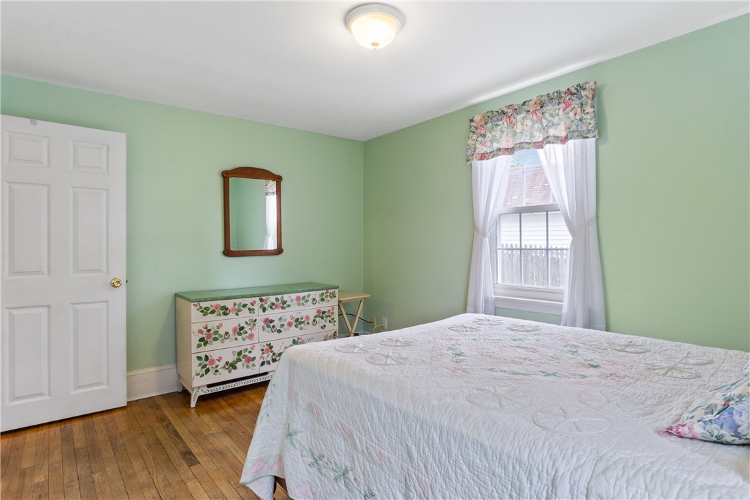 17 Rosedale Court Middletown, RI 02842 - Photo 17 of 28