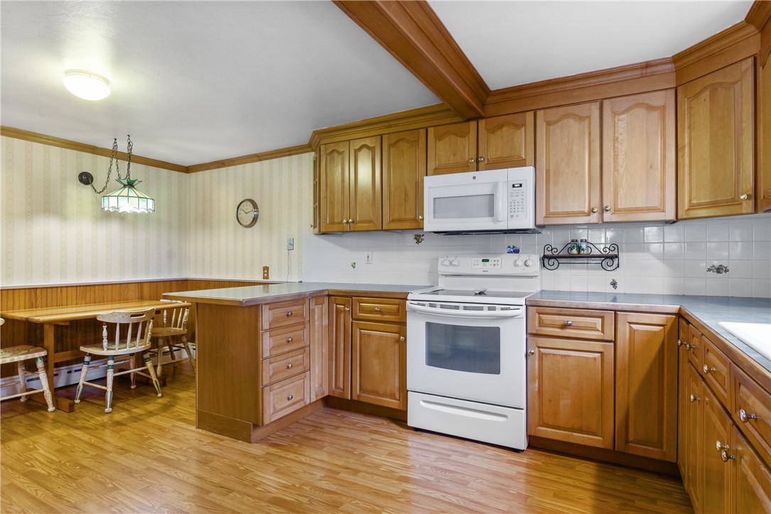 17 Rosedale Court Middletown, RI 02842 - Photo 6 of 28