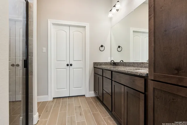 $2,000 | 514 Park Circle, Hondo, TX 78861