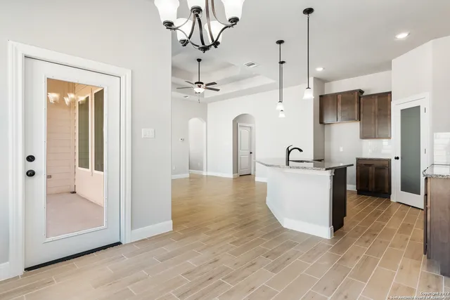 $2,000 | 514 Park Circle, Hondo, TX 78861