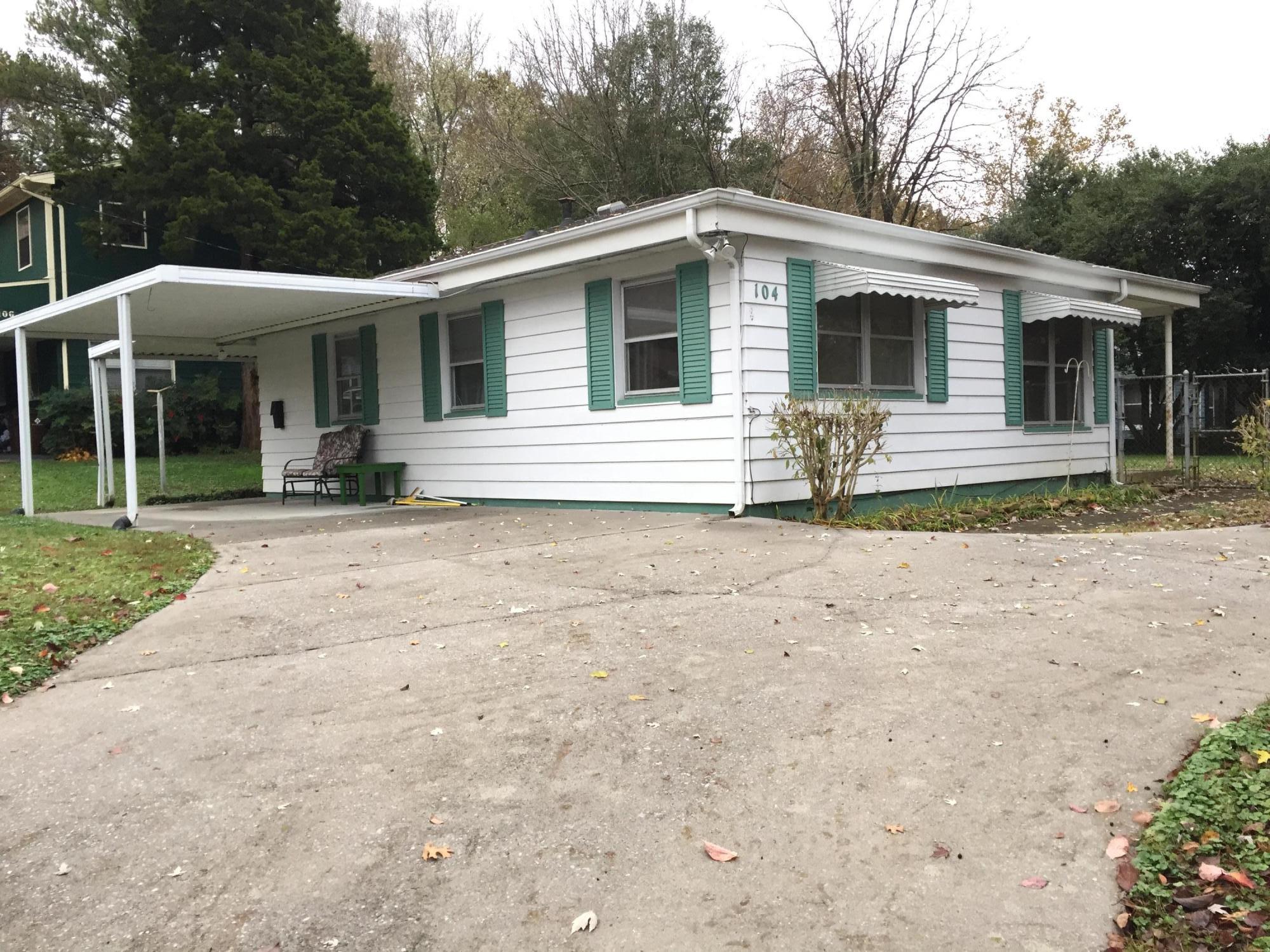 104 Pratt Lane