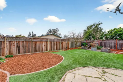 $1,100,000 | 5484 Entrance Drive, Soquel, CA 95073