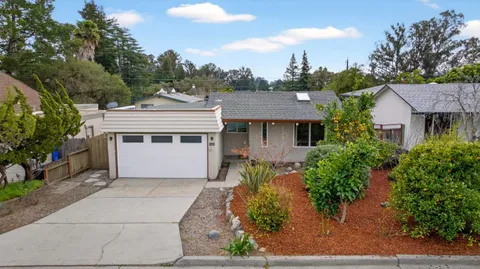 $1,100,000 | 5484 Entrance Drive, Soquel, CA 95073