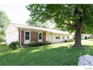1215 Big Bend Road Ballwin, MO 63021 - Photo 2 of 31 Gallery Image 2