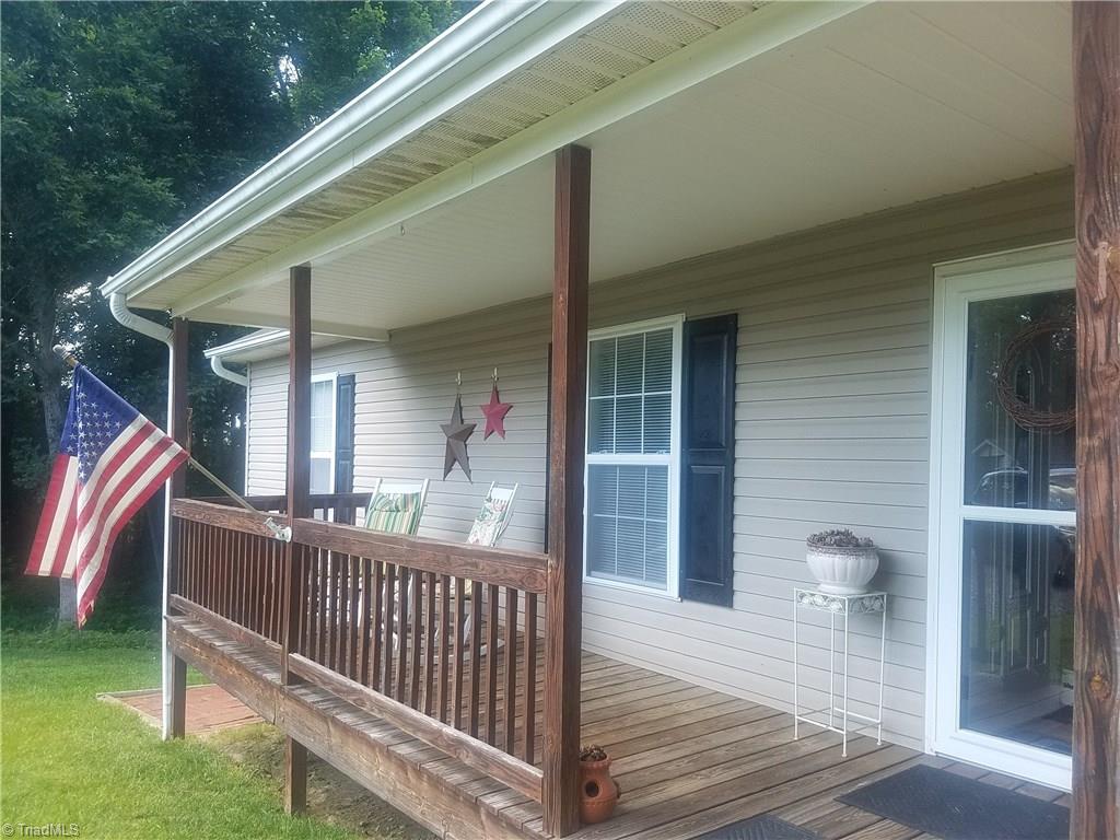 1131 Linville Road Mount Airy, NC 27030 - Photo 4 of 26 Gallery Image 4
