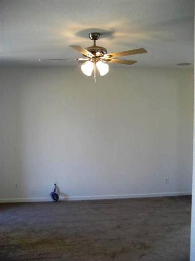 628 Abbott Court Reedley, CA 93654 - Photo 4 of 7 Living Room