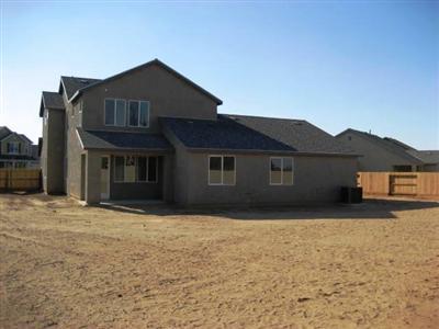 628 Abbott Court Reedley, CA 93654 - Photo 7 of 7 BIG Backyard