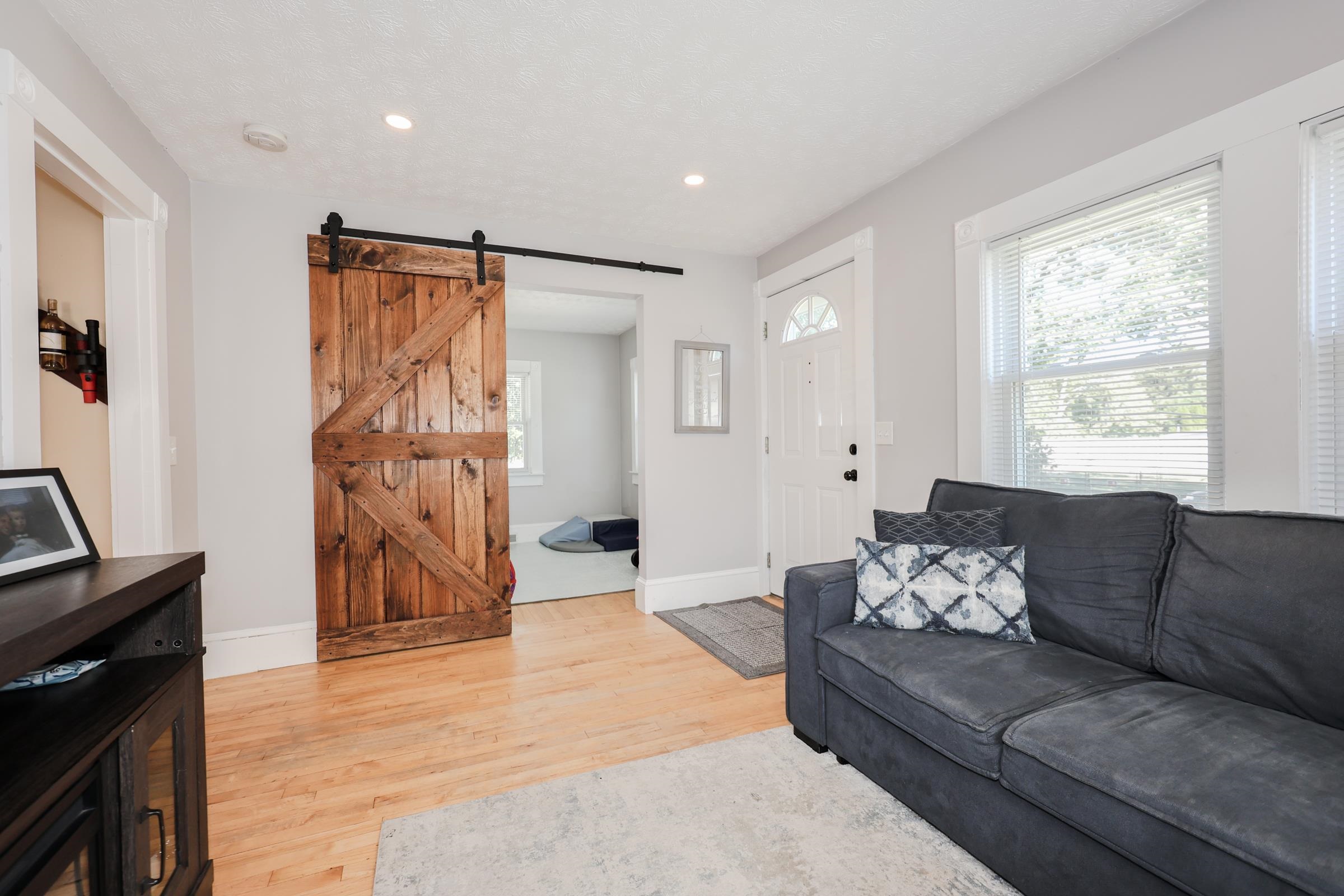 18 Provencher Street Manchester, NH 03102 - Photo 13 of 30