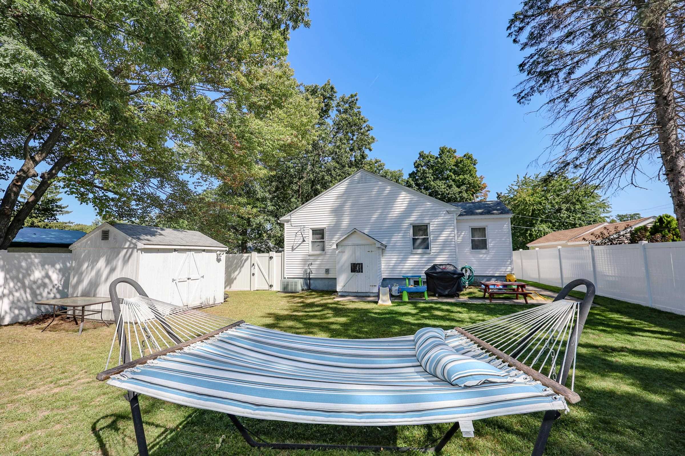 18 Provencher Street Manchester, NH 03102 - Photo 19 of 30