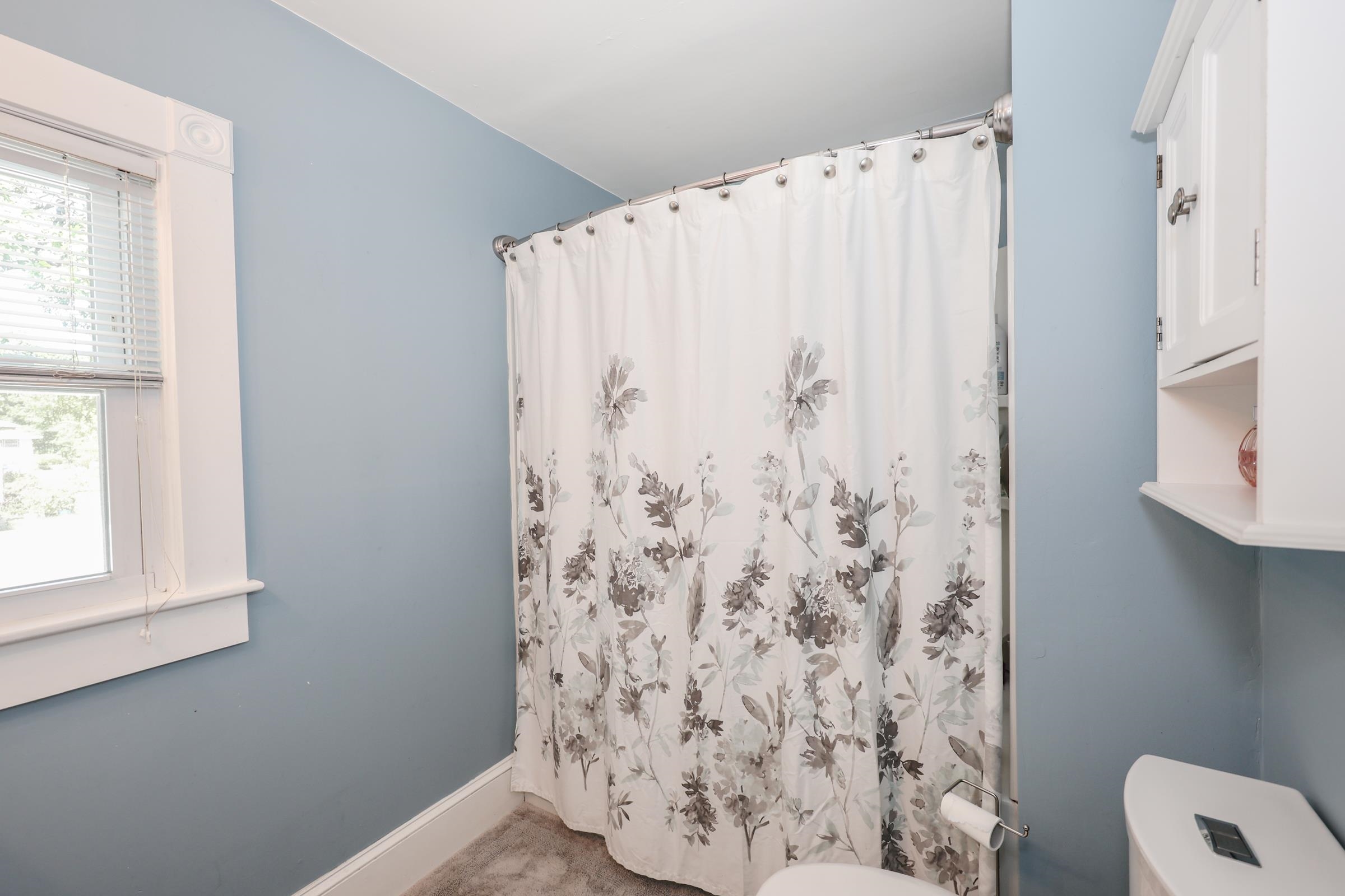 18 Provencher Street Manchester, NH 03102 - Photo 9 of 30