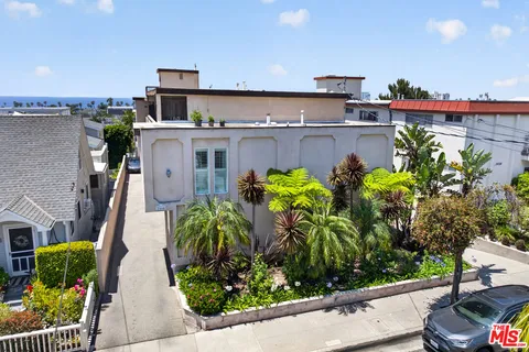 $730,000 | 2444 4th Street, Unit 4, Santa Monica, CA 90405