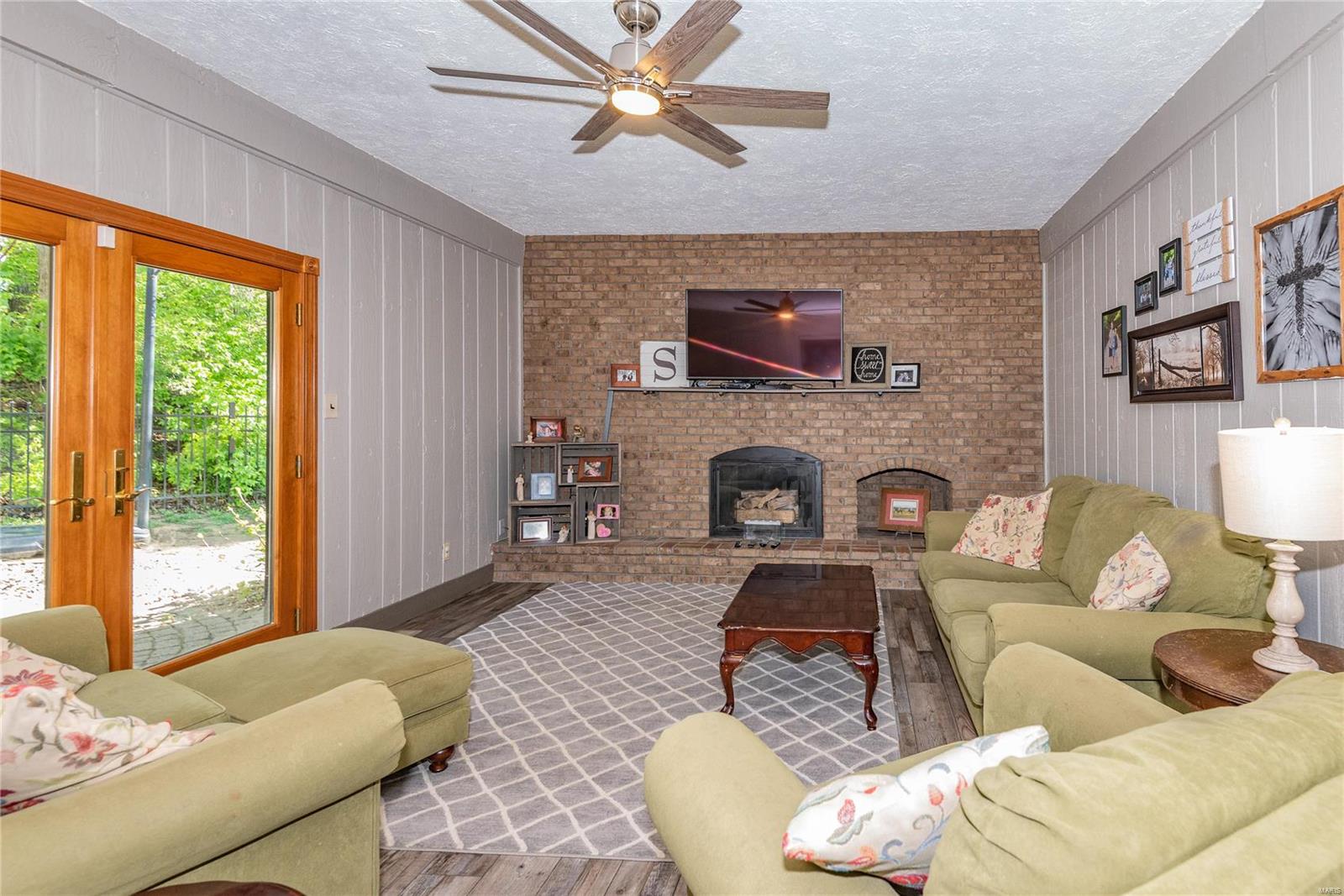 2013 Raintree Trail Collinsville, IL 62234 - Photo 2 of 34 Gallery Image 2