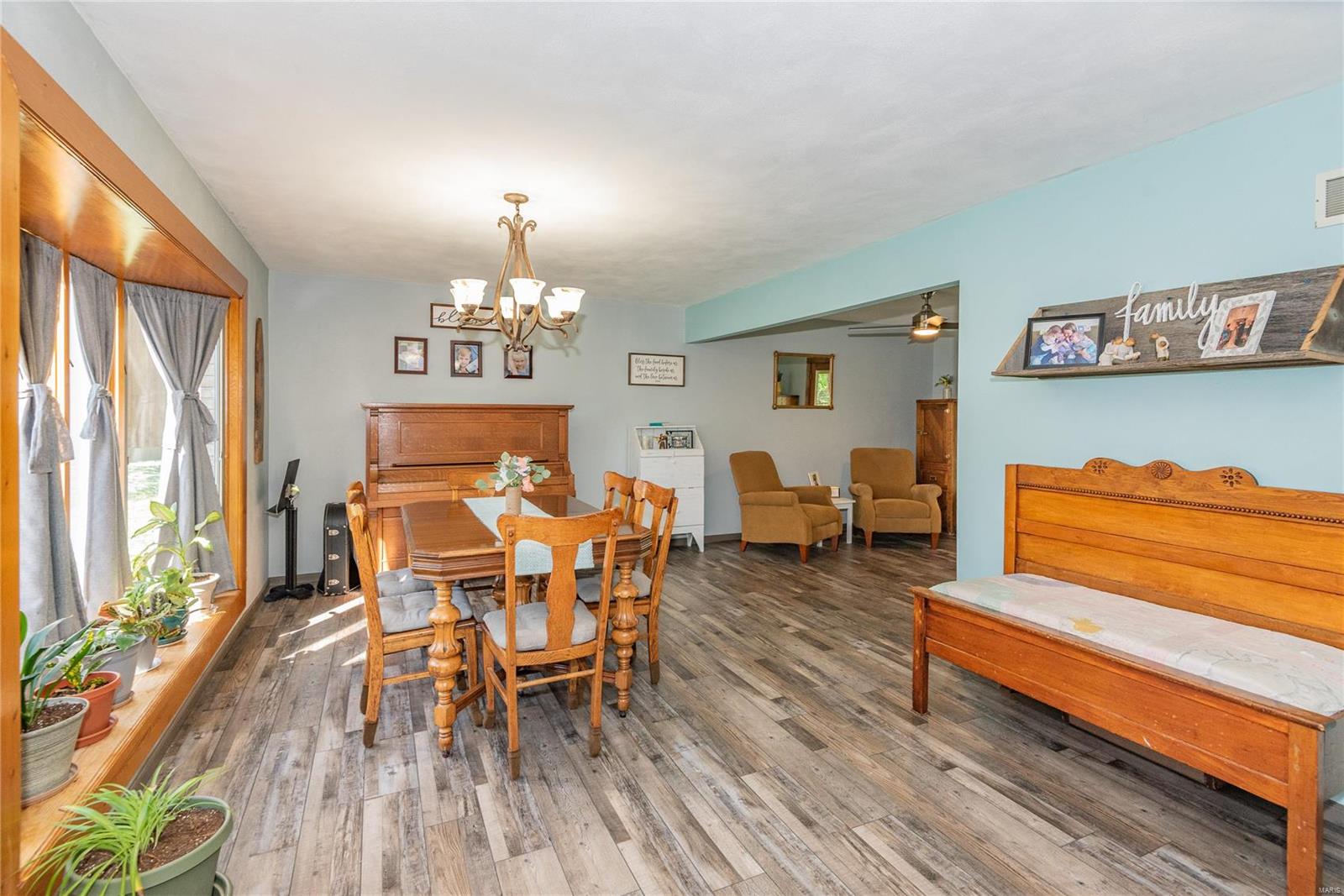 2013 Raintree Trail Collinsville, IL 62234 - Photo 12 of 34 Gallery Image 12