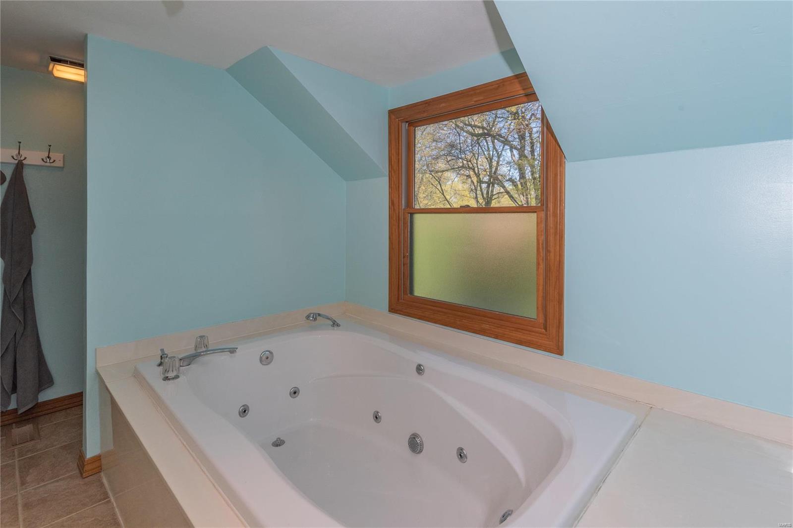 2013 Raintree Trail Collinsville, IL 62234 - Photo 21 of 34 Gallery Image 21