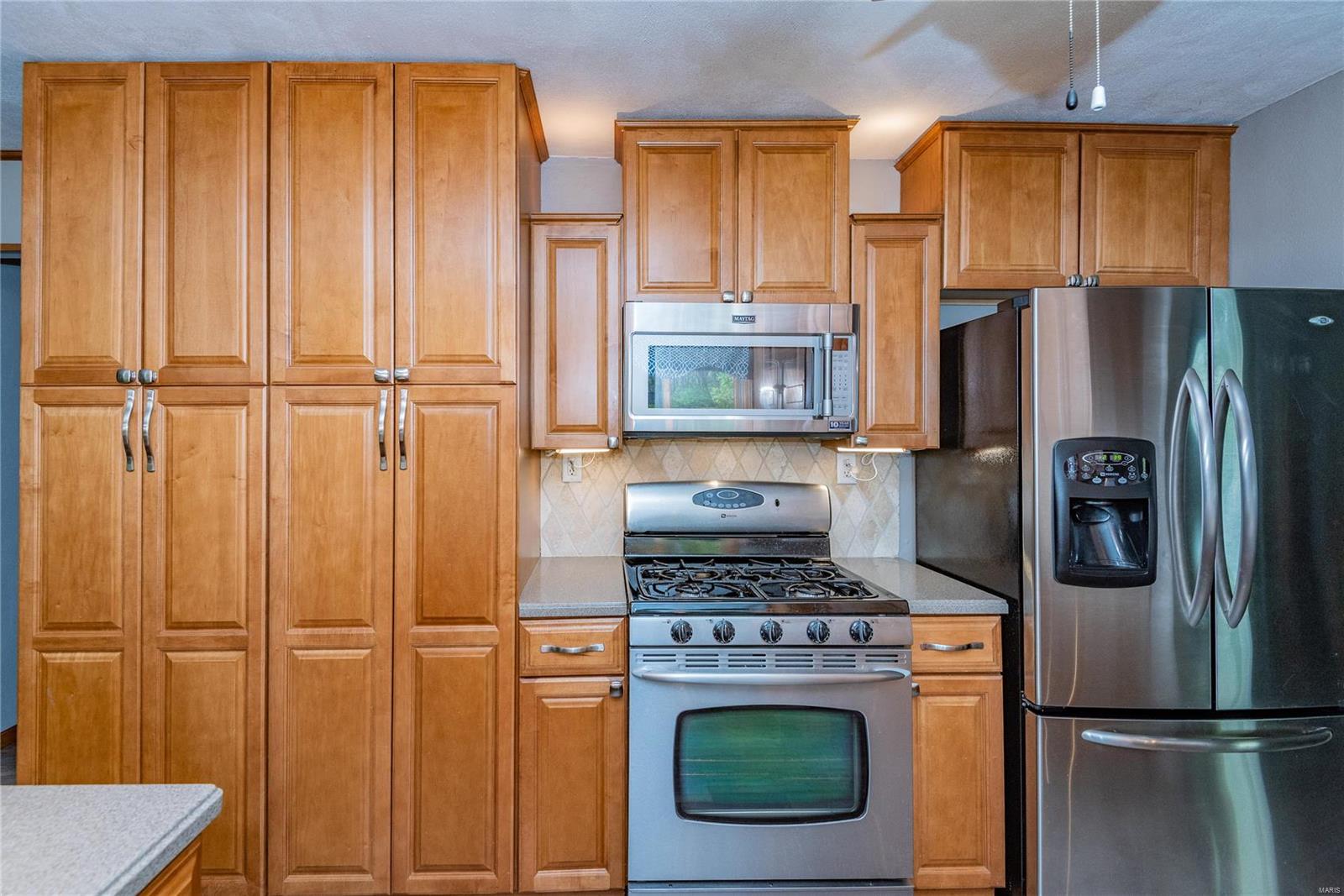2013 Raintree Trail Collinsville, IL 62234 - Photo 7 of 34 Gallery Image 7