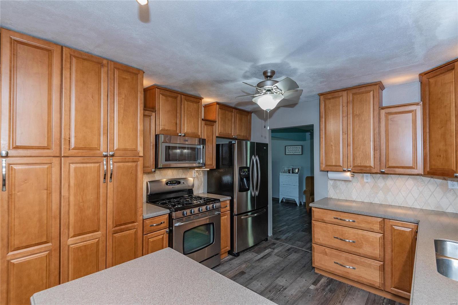 2013 Raintree Trail Collinsville, IL 62234 - Photo 9 of 34 Gallery Image 9