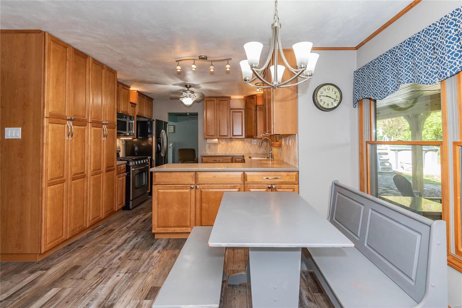 2013 Raintree Trail Collinsville, IL 62234 - Photo 10 of 34 Gallery Image 10