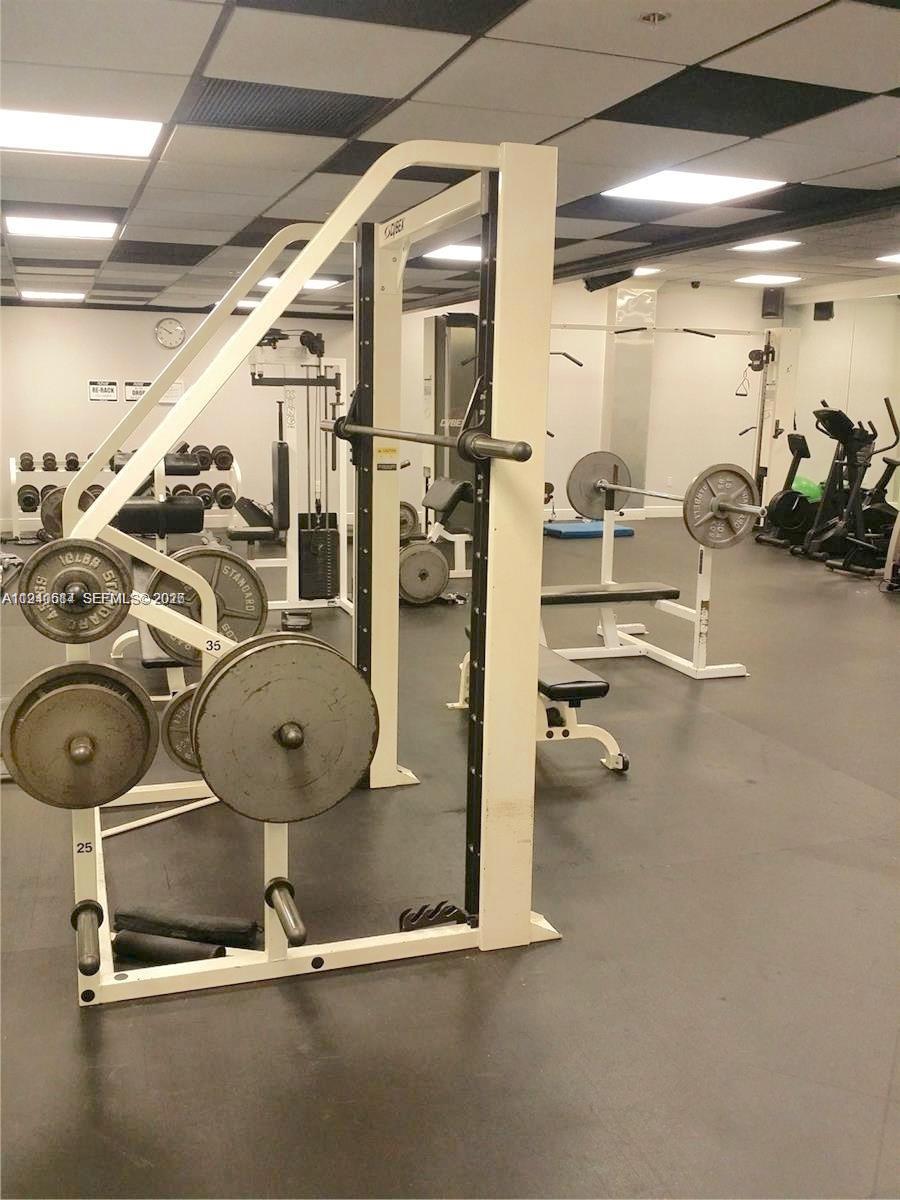 555 Northeast 15th Street, Unit 22I Miami, FL 33132 - Photo 15 of 17