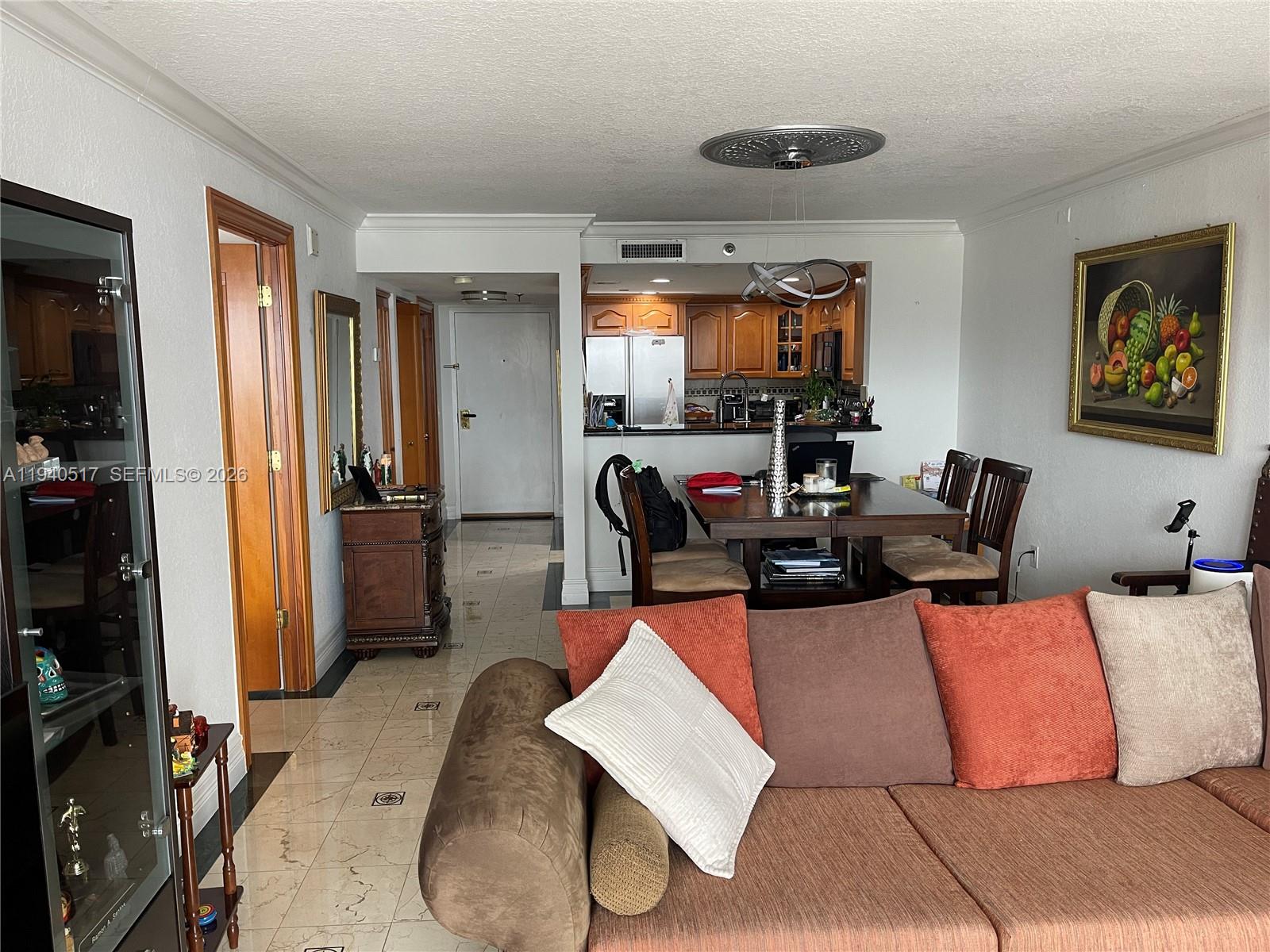 555 Northeast 15th Street, Unit 22I Miami, FL 33132 - Photo 5 of 17