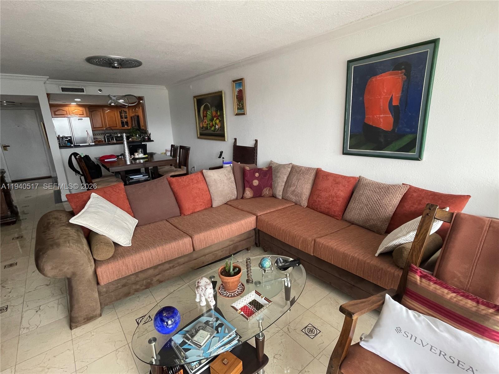 555 Northeast 15th Street, Unit 22I Miami, FL 33132 - Photo 6 of 17