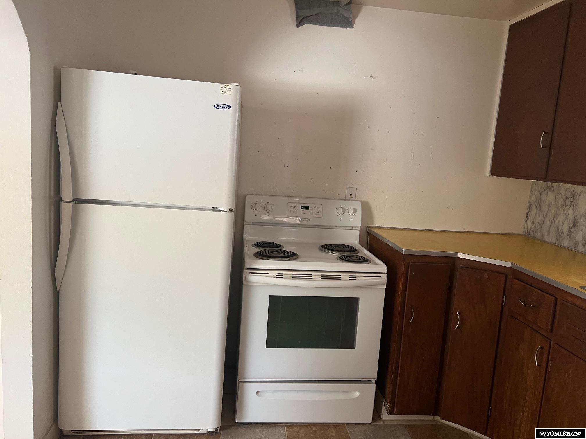 523 13th Street Rawlins, WY 82301 - Photo 5 of 12