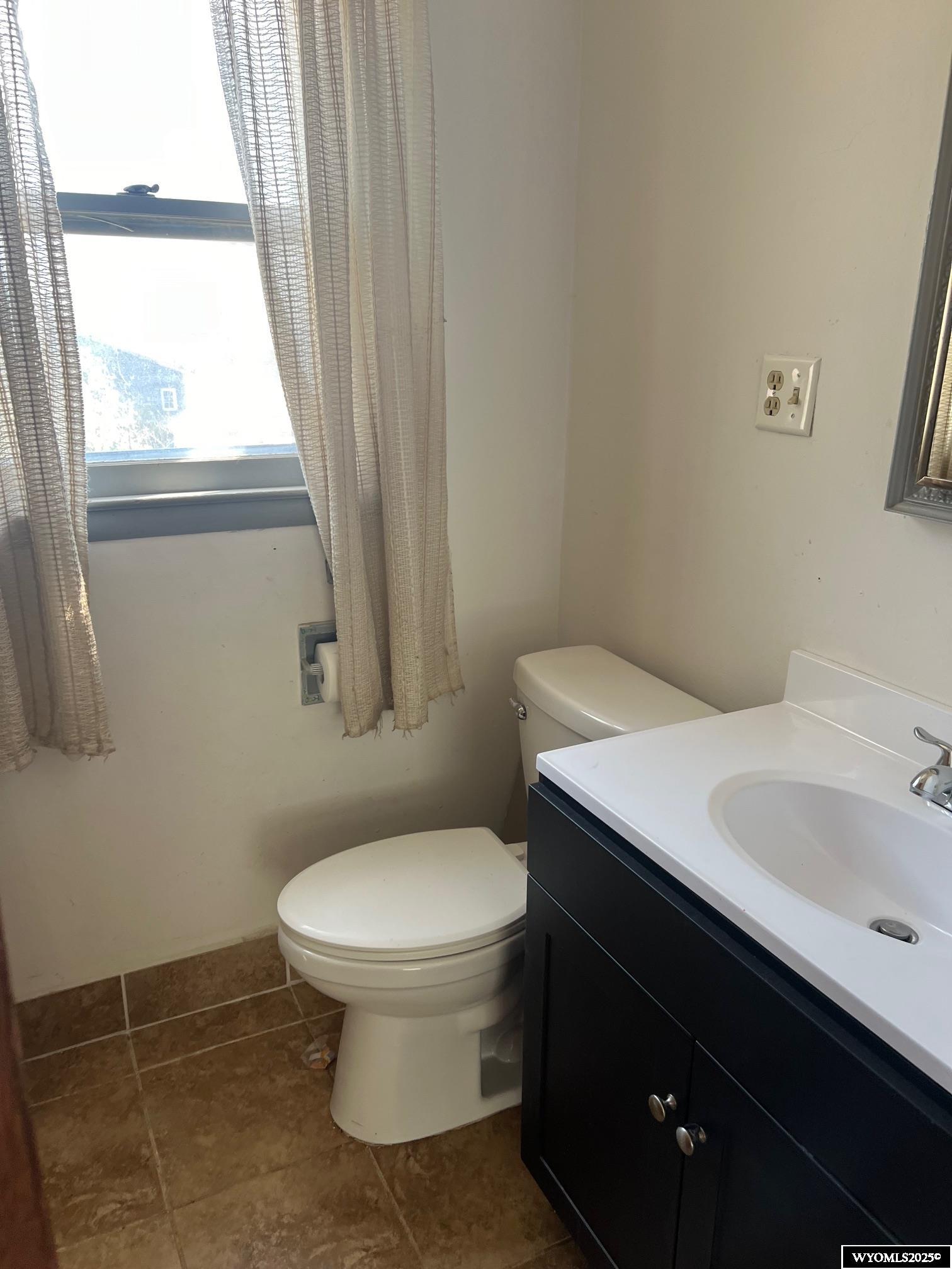 523 13th Street Rawlins, WY 82301 - Photo 8 of 12