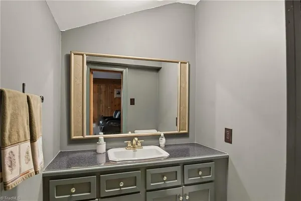 $750,000 | 4285 Shattalon Drive, Winston-Salem, NC 27106