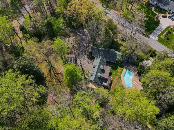 $750,000 | 4285 Shattalon Drive, Winston-Salem, NC 27106