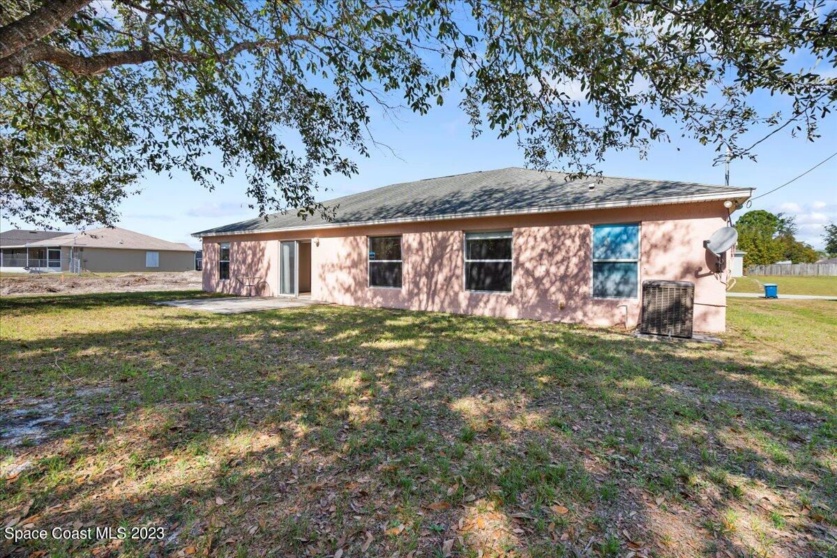 530 Octavius Road Southwest Palm Bay, FL 32908 - Photo 33 of 34 26-DSC06965