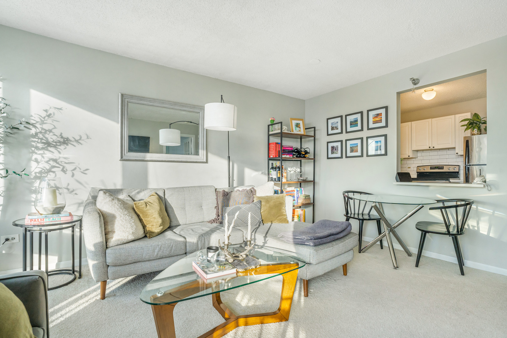 111 West Maple Street, Unit 1809 Chicago, IL 60610 - Photo 4 of 10