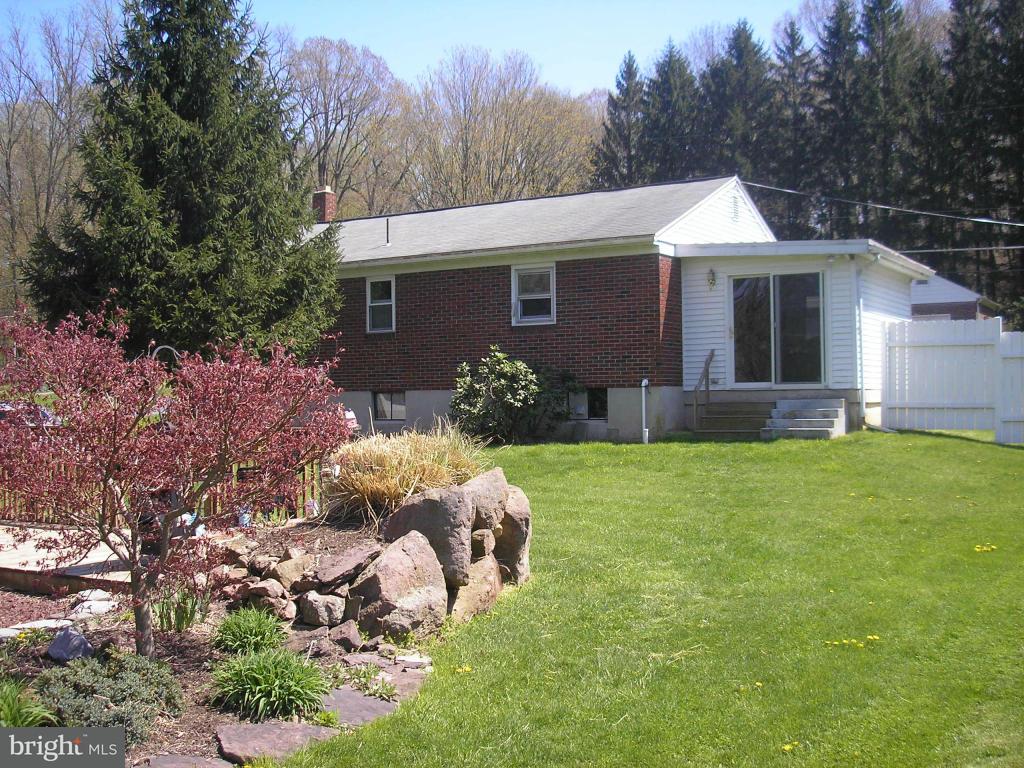 265 Resh Road Reinholds, PA 17569 - Photo 3 of 19 Gallery Image 3