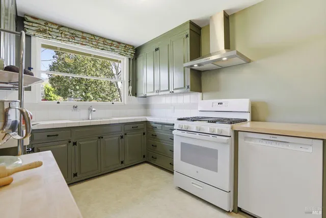 $1,650,000 | 41 Bretano Way, Greenbrae, CA 94904