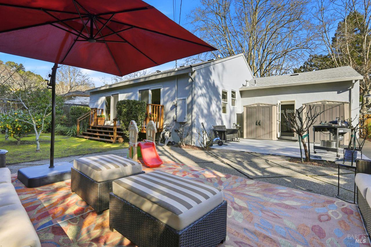 41 Bretano Way Greenbrae, CA 94904 - Photo 23 of 28 Spacious back yard for entertaining or just playing.